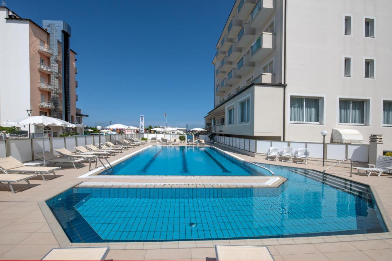 Hotel Continental Milano Marittima Exterior photo